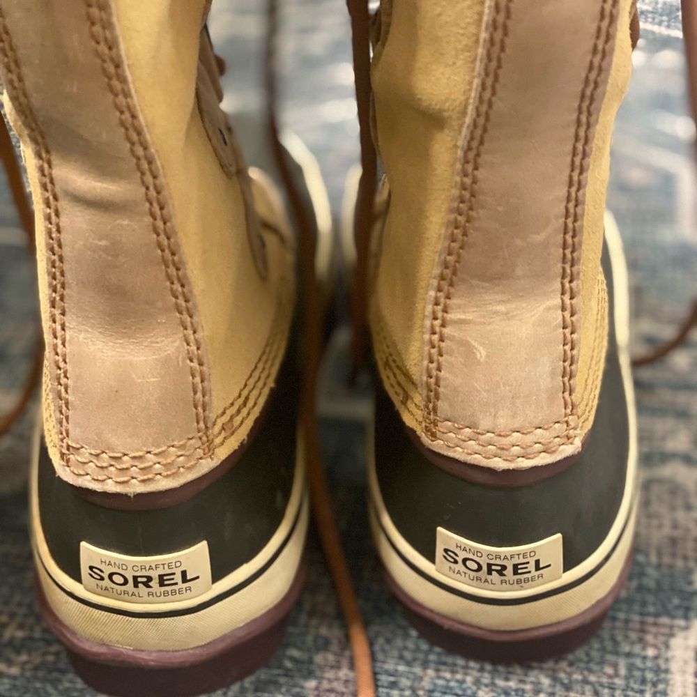 Sorel Joan of Arctic boots - Picture 2 of 5